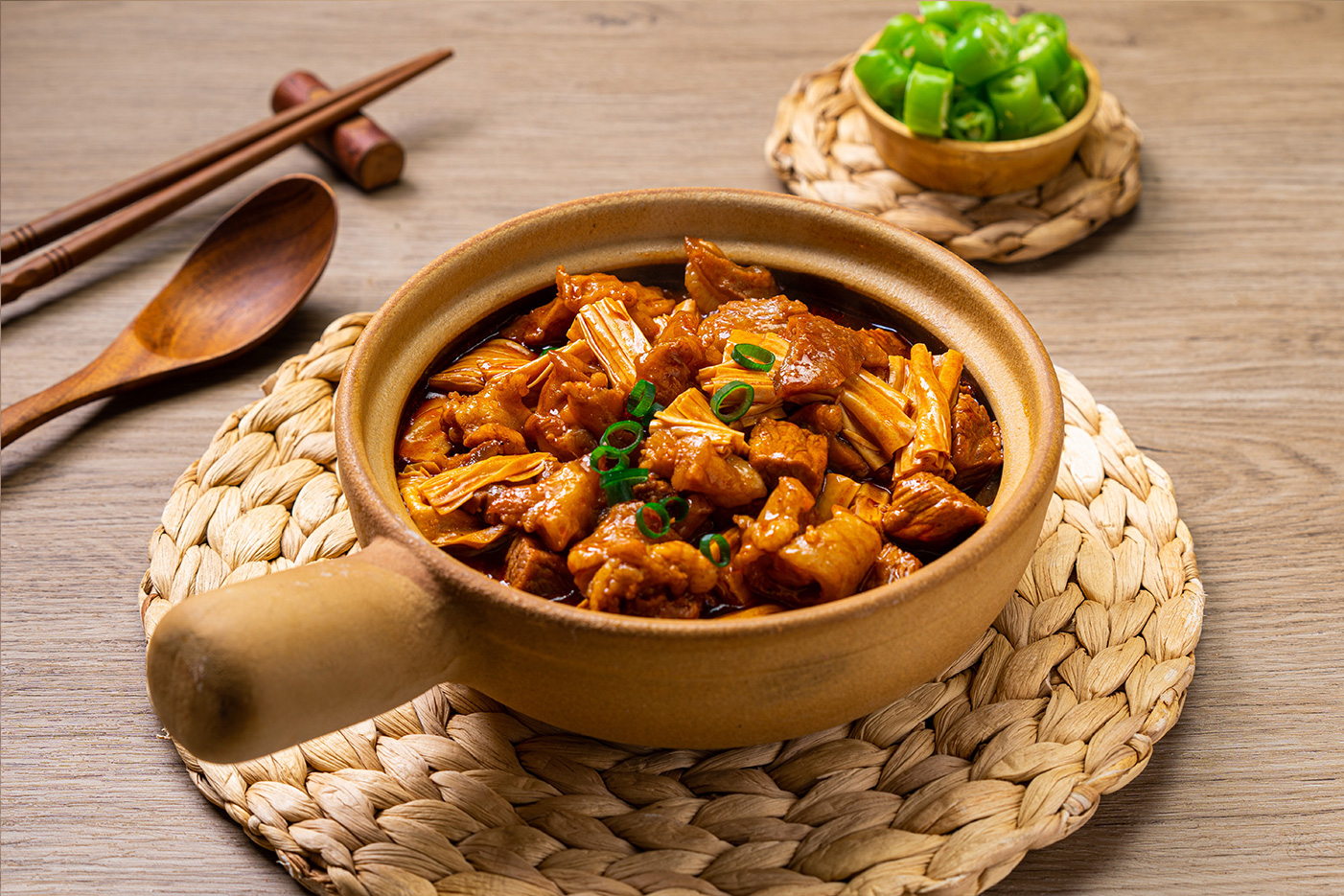 砂锅牛肉腐竹.jpg