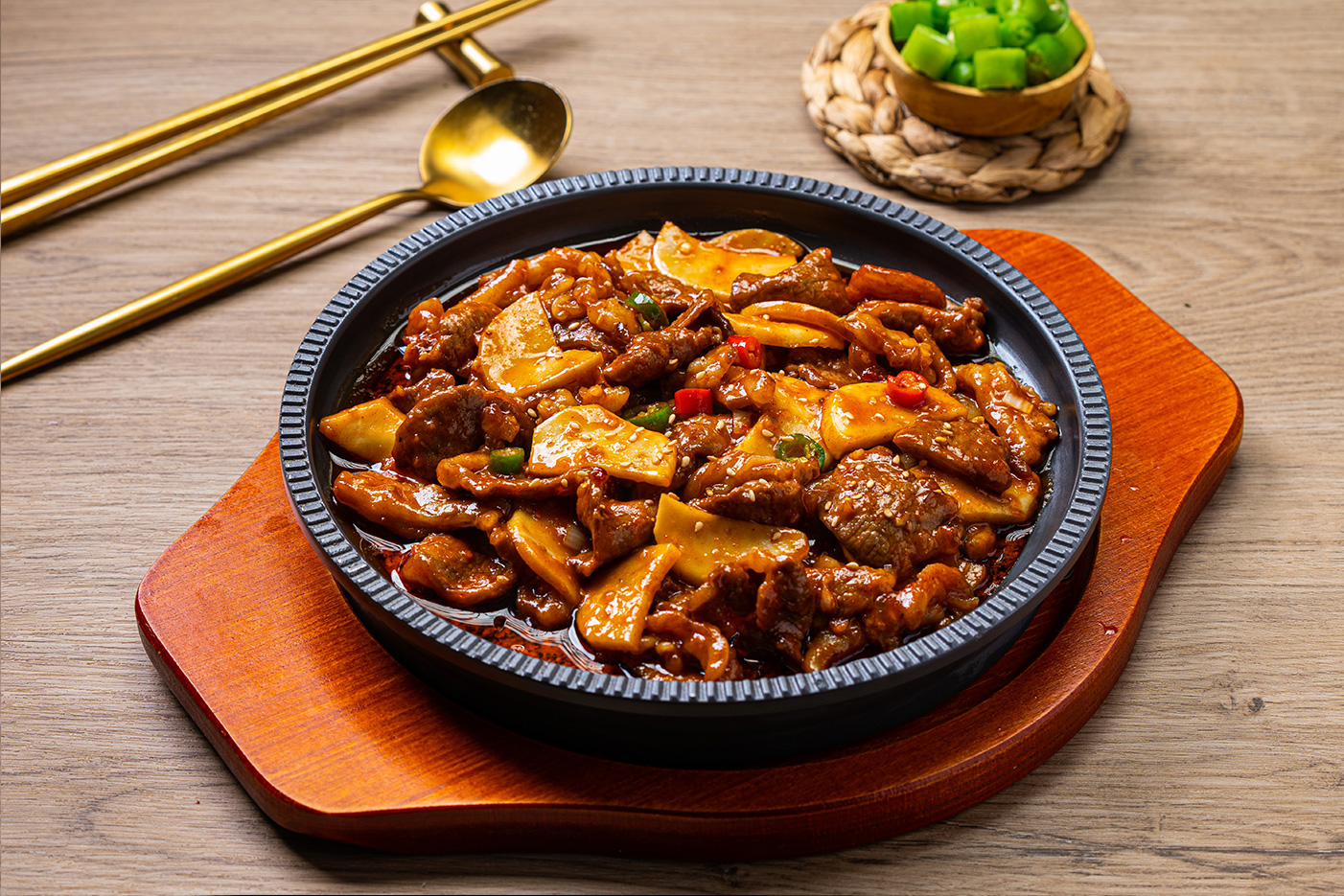 石板红焖羊肉.jpg